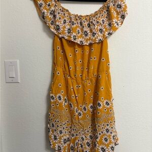 🌻Floral Yellow Off-Shoulder romper🌻